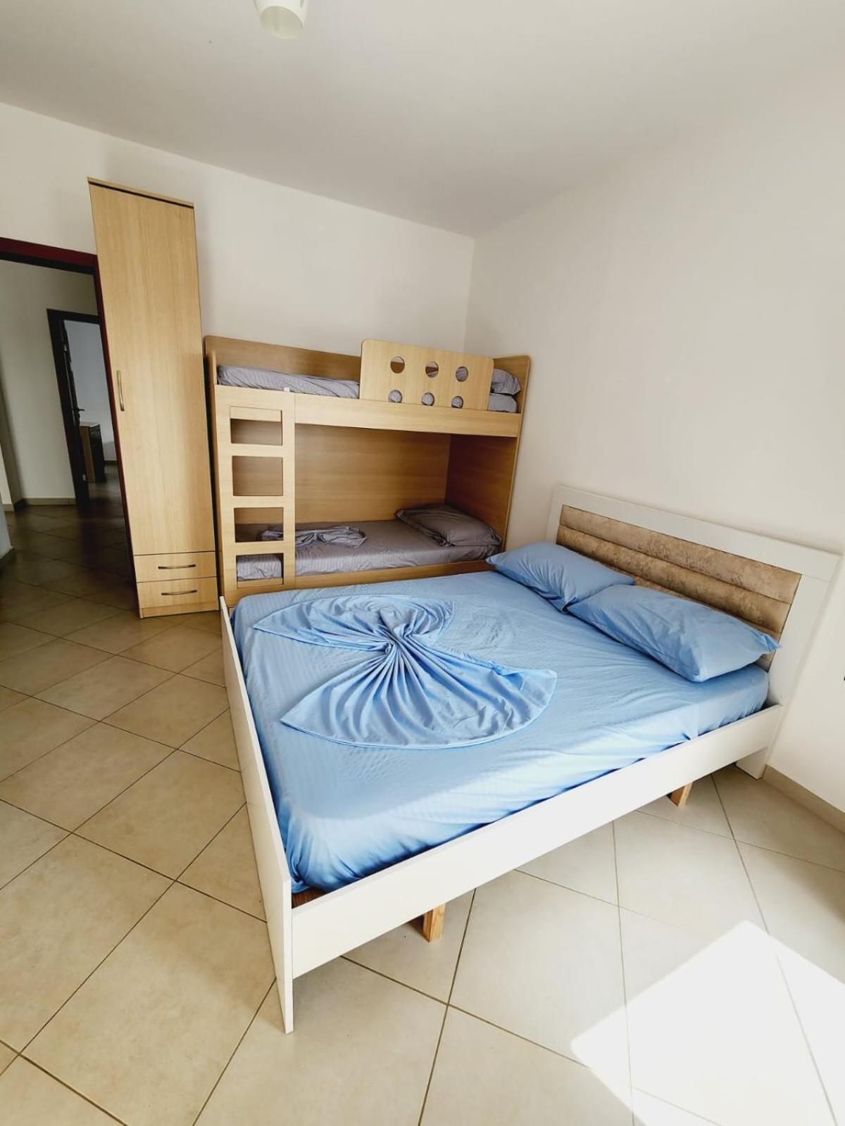 Summer Apartments Shengjin Luaran gambar